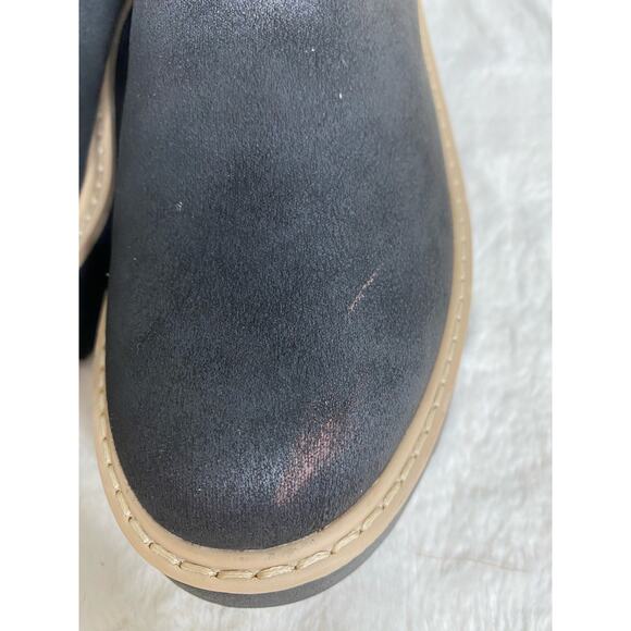 Dolce Vita Vandi Cozy Lug-Sole Platform Booties - Picture 8 of 9